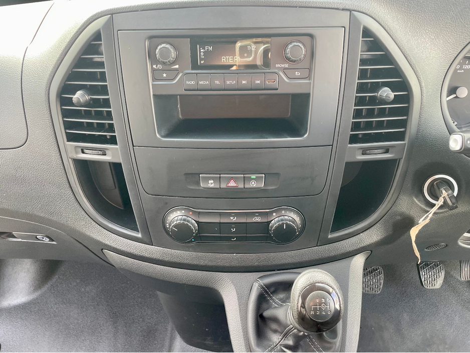2023 Mercedes-Benz Vito 2L Diesel For Sale Images