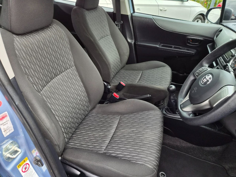 2011 Toyota Yaris 1L Petrol For Sale Images