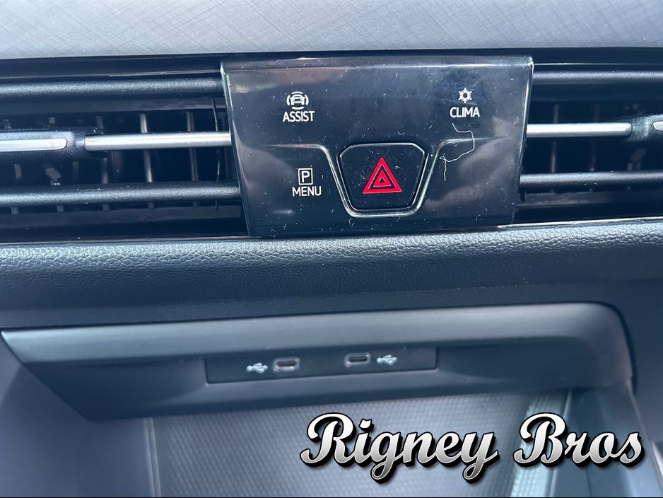 2022 Volkswagen Golf 1.5L Petrol For Sale Images