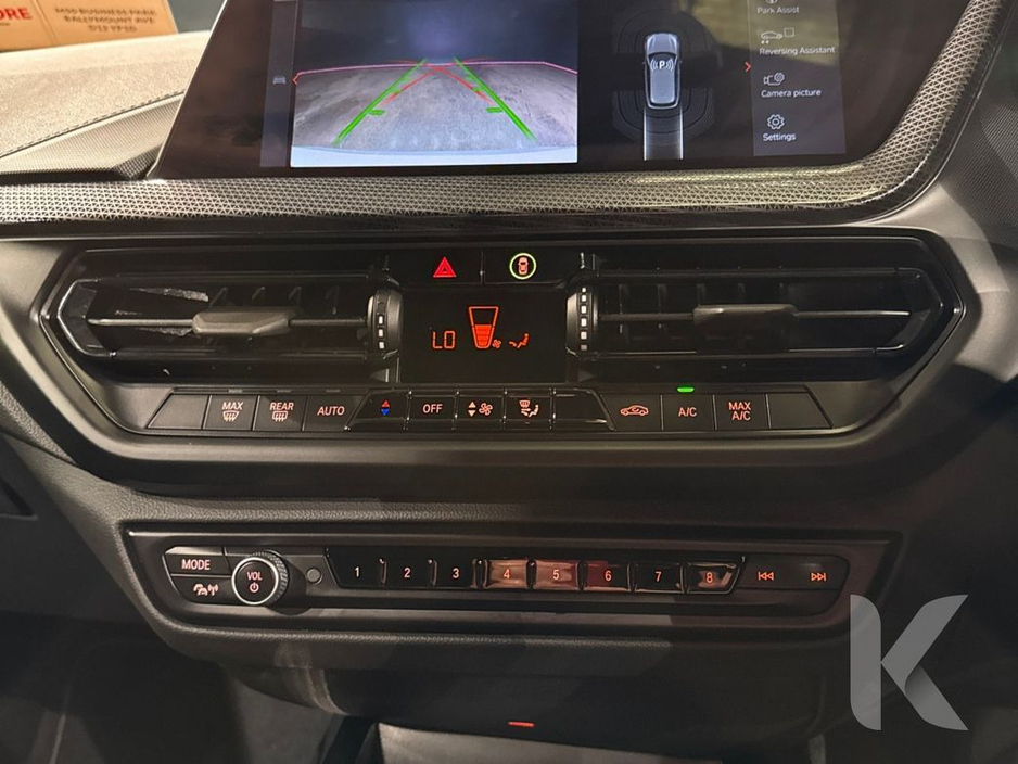 BMW 1 Series ONLY 686KM - 1.5 AUTOMATIC - FACTORY ALLOYS - CRUISE CONTROL - REVERSE CAMERA — thumbnail 16