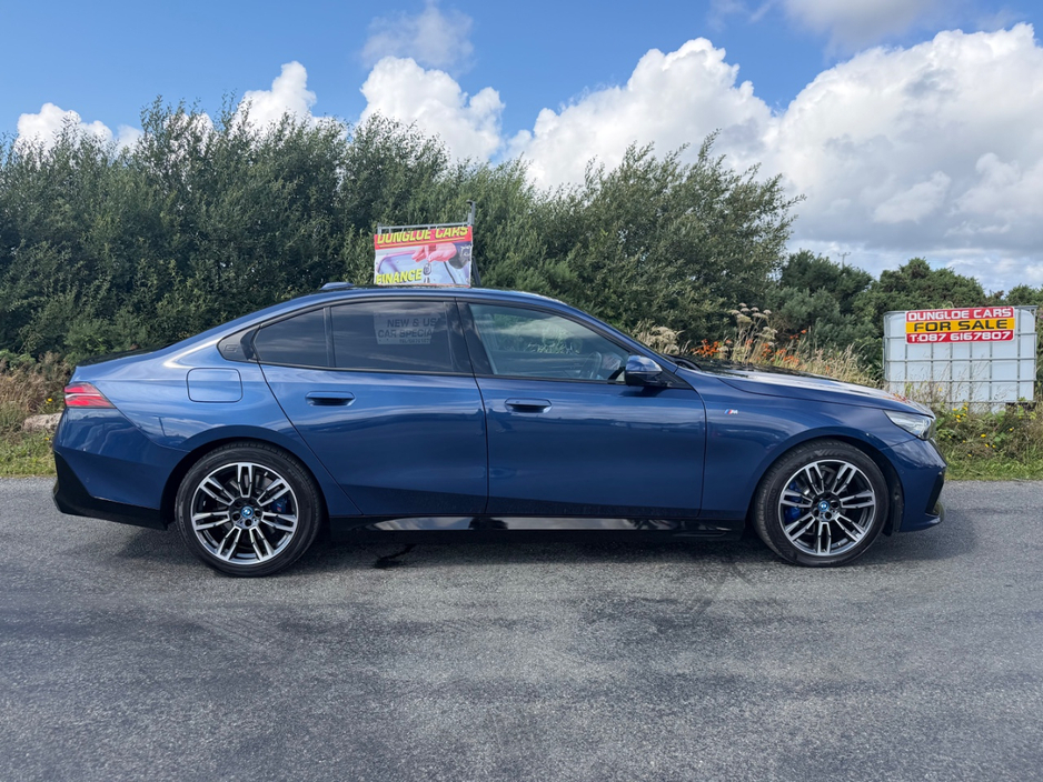 2025 BMW 5 Series 2L Petrol Plug-in Hybrid For Sale Images