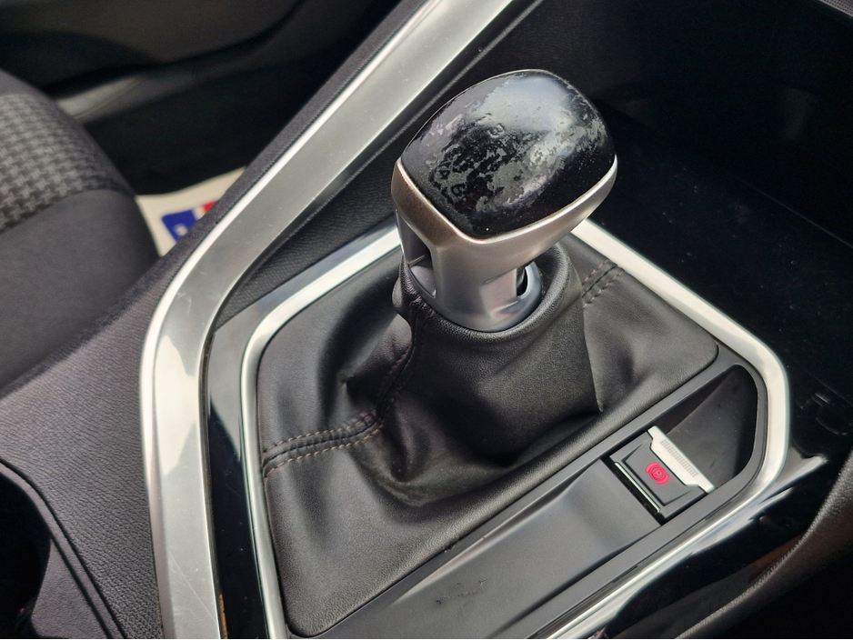 2018 Peugeot 3008 1.6L Diesel For Sale Images