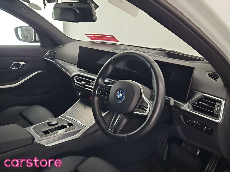 BMW 3 Series 330E M Sport Auto Massive Spec — thumbnail 9
