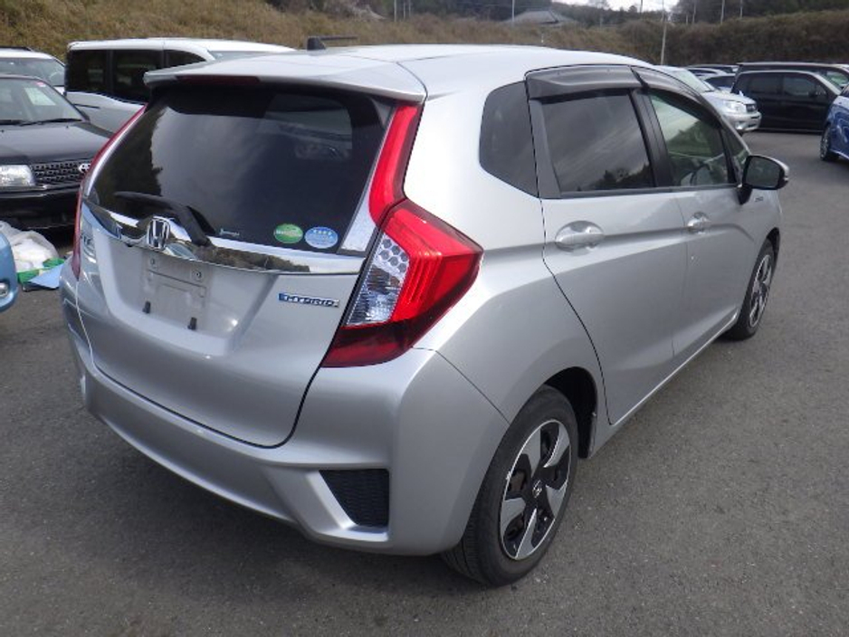Honda Fit 1.5 Petrol Hybrid Auto — thumbnail 2