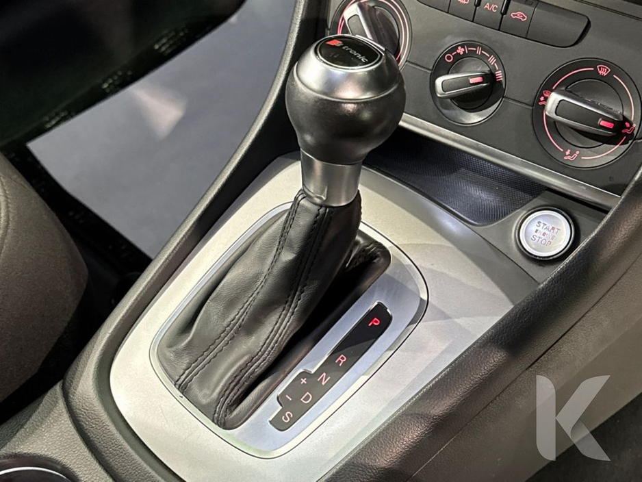 Audi Q3 1.4 TFSI - ALLOY WHEELS - ELECTRIC BOOT - REVERSE CAMERA - MULTI FUNCTION STEERING WHEEL - HEATING / AC CONTROLS — thumbnail 12