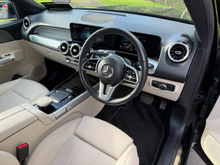 2022 Mercedes-Benz GLB 2L Diesel For Sale Images