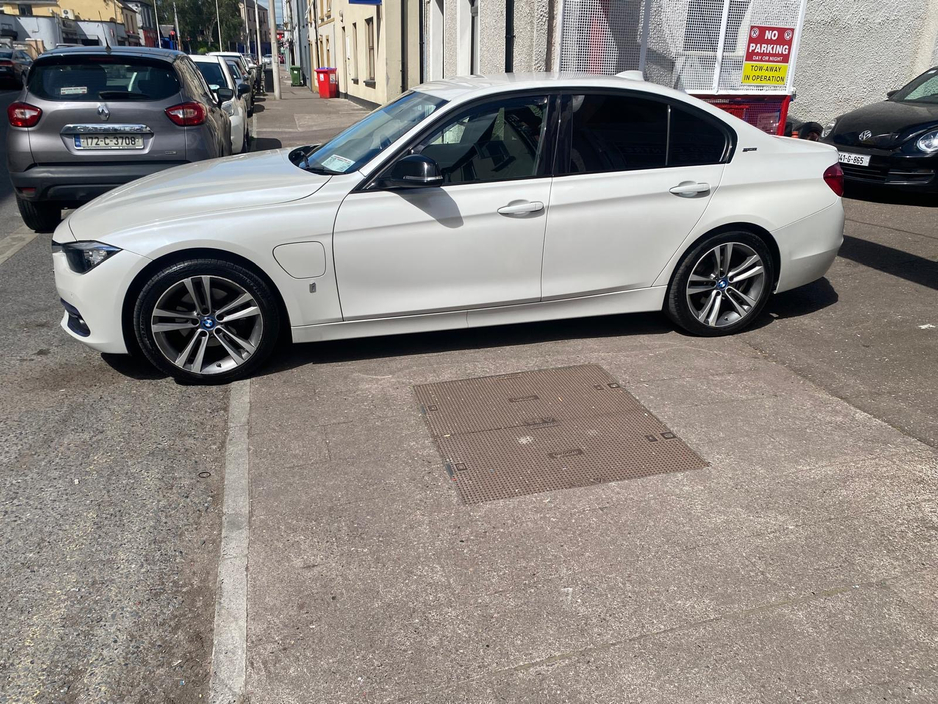 2017 BMW 3 Series 2L Petrol Plug-in Hybrid For Sale Images