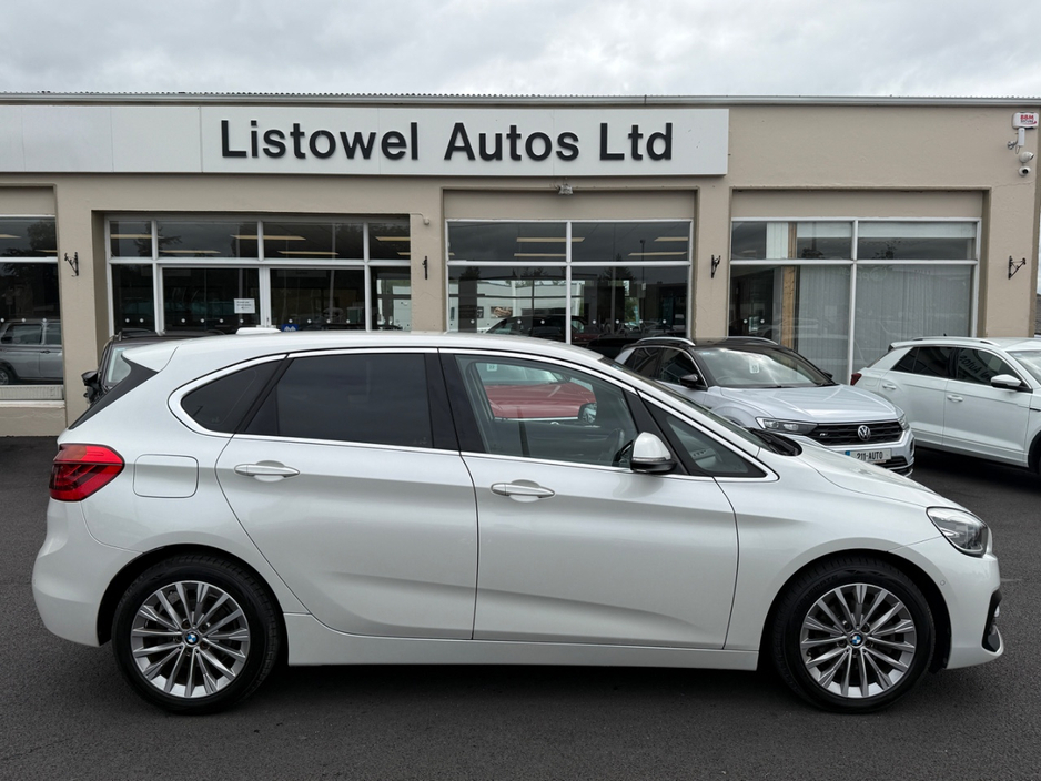 BMW 2 Series LEATHER* 218D LUXURY *AUTOMATIC  150BHP, REAR VIEW CAMERA, PARKING SENSORS FRONT & REAR, APPLE CARPLAY//ANDROID AUTO, ADAPTIVE CRUISE CONTROL, POWER ADJUSTABLE SEATS,  3 STAGE HEATED SEATS, NEW NCT* — thumbnail 3