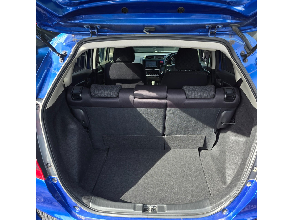 Honda Fit 1.3 PETROL AUTO — thumbnail 16