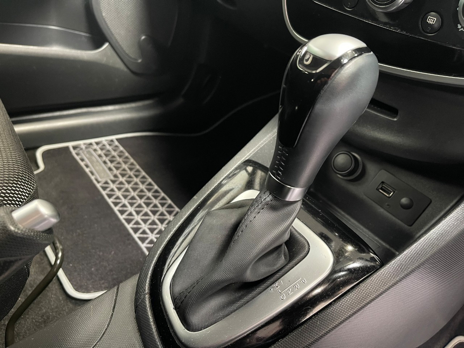 2015 Renault Clio 1.2L Petrol For Sale Images