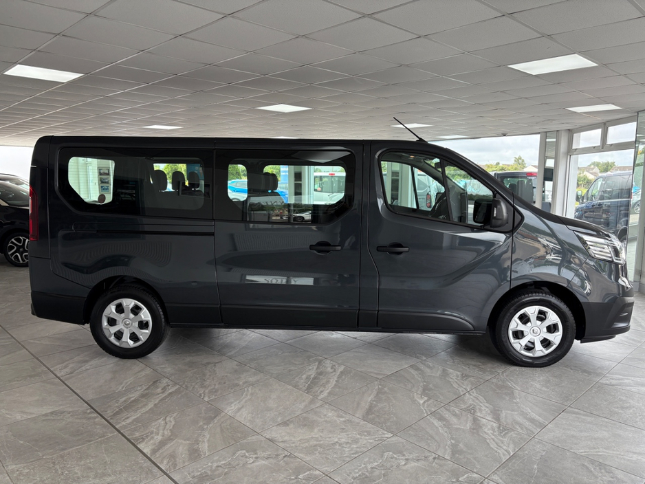 2024 Renault Trafic 2L Diesel For Sale Images