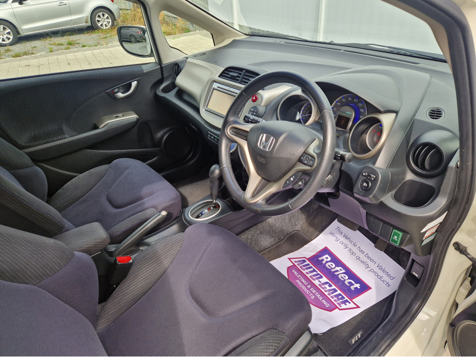 Honda Fit 1.3 PETROL HYBRID AUTO — thumbnail 15