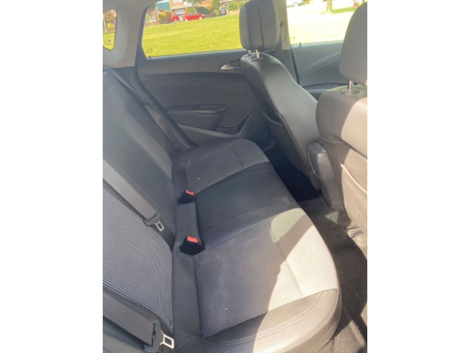 Opel Astra 1.7 SE Hatchback Diesel Manual (130bhp) — thumbnail 7