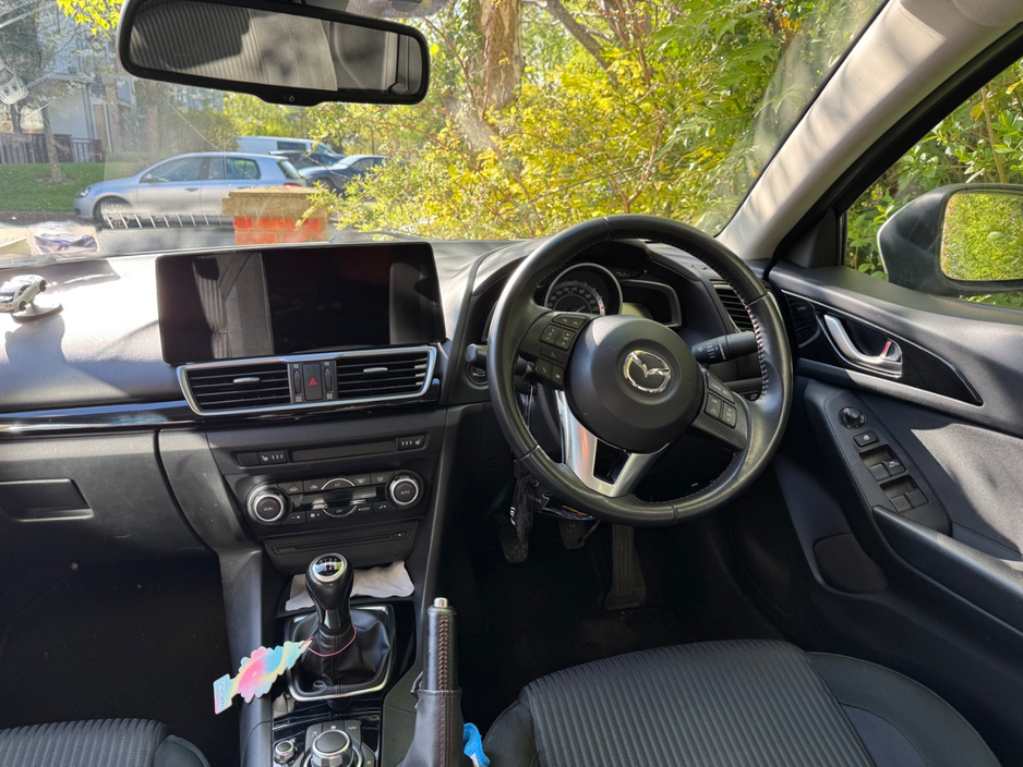 Mazda Mazda3 150PS EXECUTIVE SE 4DR — thumbnail 2