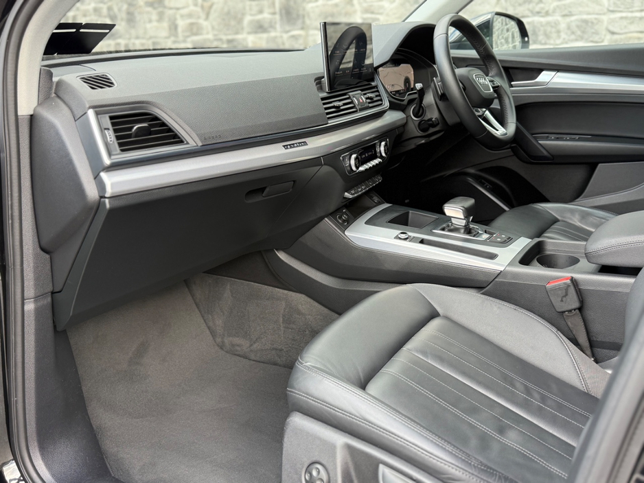 2022 Audi Q5 2L Diesel For Sale Images