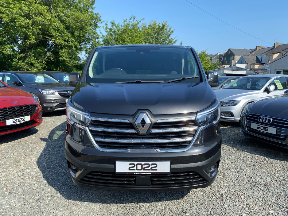 2022 Renault Trafic 2L Diesel For Sale Images