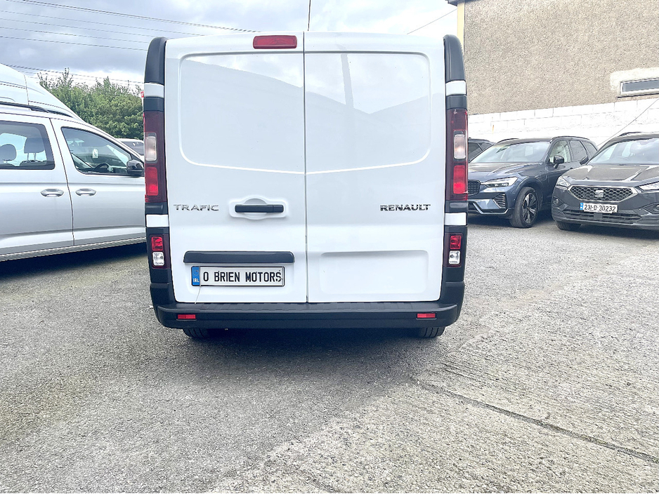 2023 Renault Trafic 2L Diesel For Sale Images