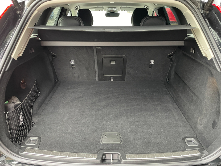 2023 Volvo XC60 2L Diesel For Sale Images