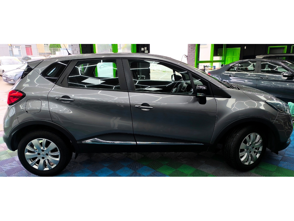 Renault Captur LIFE 1.5 DCI 90 AUTO EU — thumbnail 9