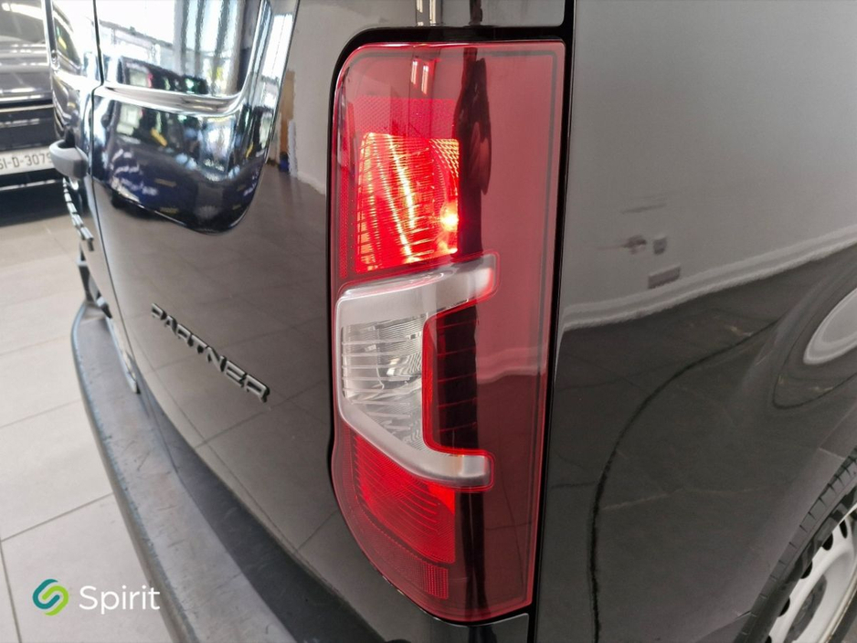 Peugeot Partner PARTNER PROF PLUS 1.5 HDI 100 Call Derek on 0861653401 — thumbnail 23