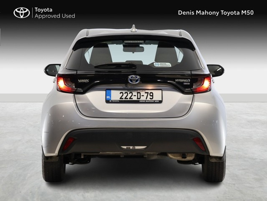 Toyota Yaris Luna Hybrid — thumbnail 4