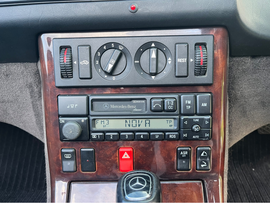 1994 Mercedes-Benz SL Class 5L Petrol For Sale Images