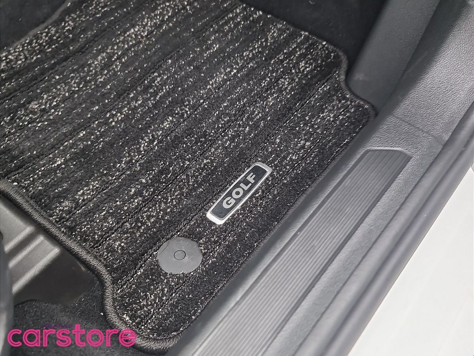 Volkswagen Golf eTSI Active — thumbnail 18
