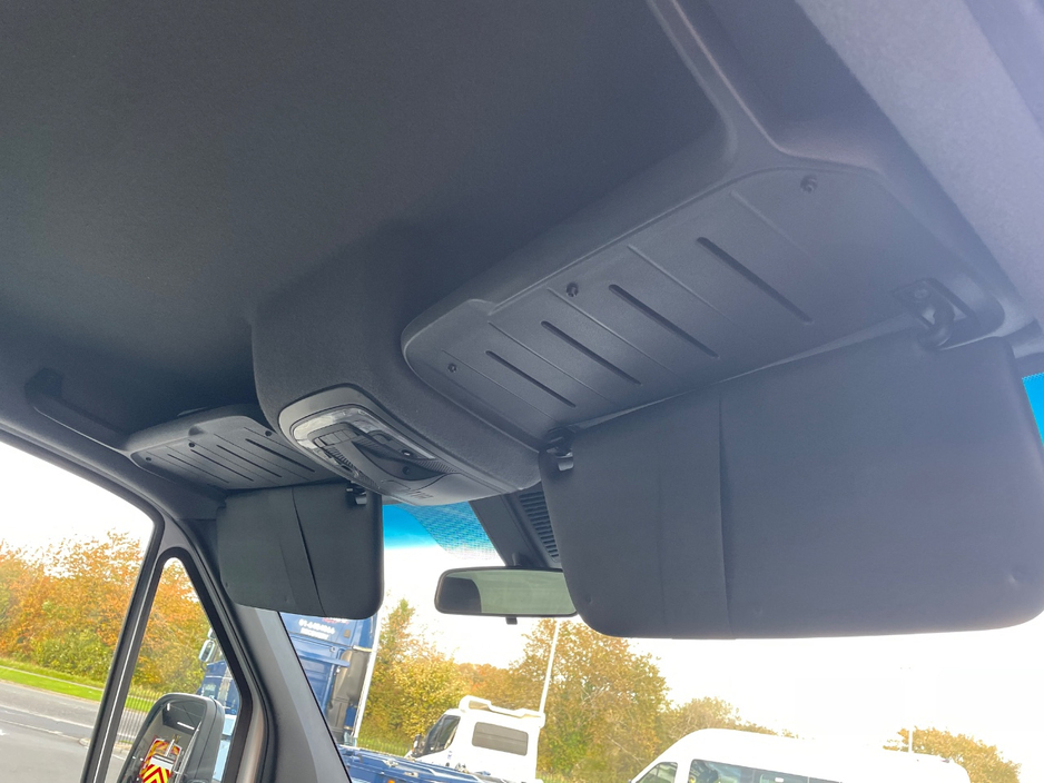 2023 Mercedes-Benz Sprinter 2L Diesel For Sale Images