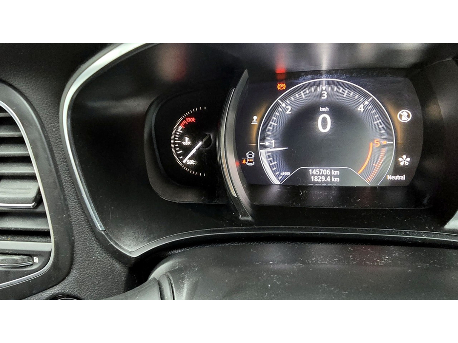 Renault Megane DYNAMIQUE NAV DCI 110 4DR — thumbnail 21