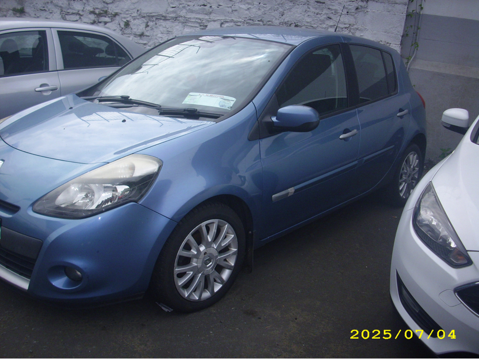 2011 Renault Clio 1.5L Diesel For Sale Images