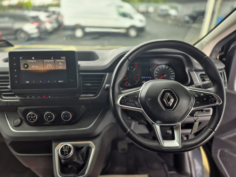 2022 Renault Trafic 2L Diesel For Sale Images