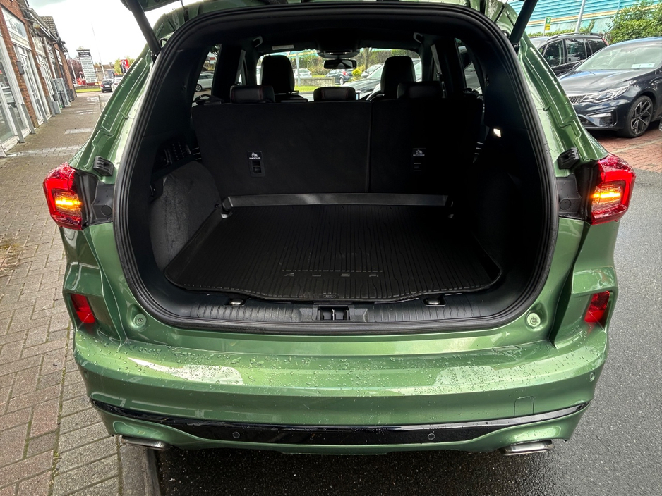 2024 Ford Kuga 2.5L Petrol Plug-in Hybrid For Sale Images