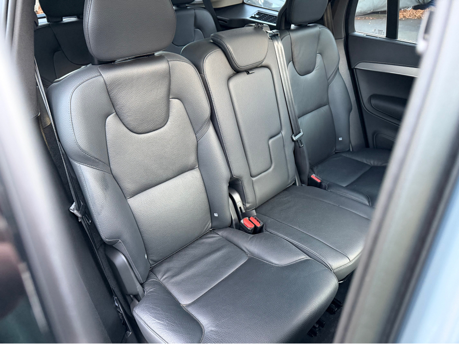 2023 Volvo XC90 2L Petrol Plug-in Hybrid For Sale Images