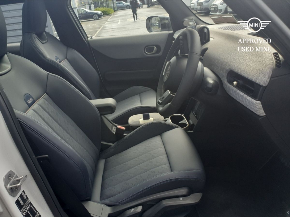 2026 MINI Hatch 1.5L Petrol For Sale Images
