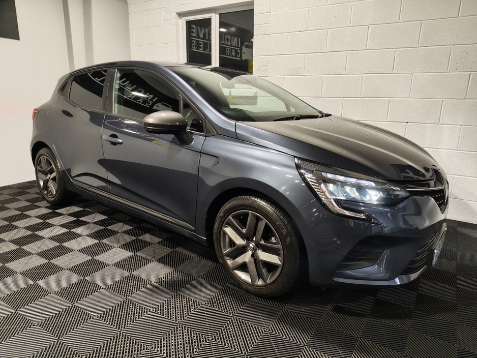 2022 Renault Clio 1L Petrol For Sale Images