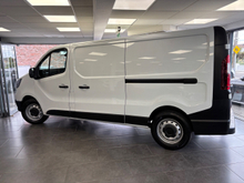 2026 Renault Trafic 2L Diesel For Sale Images