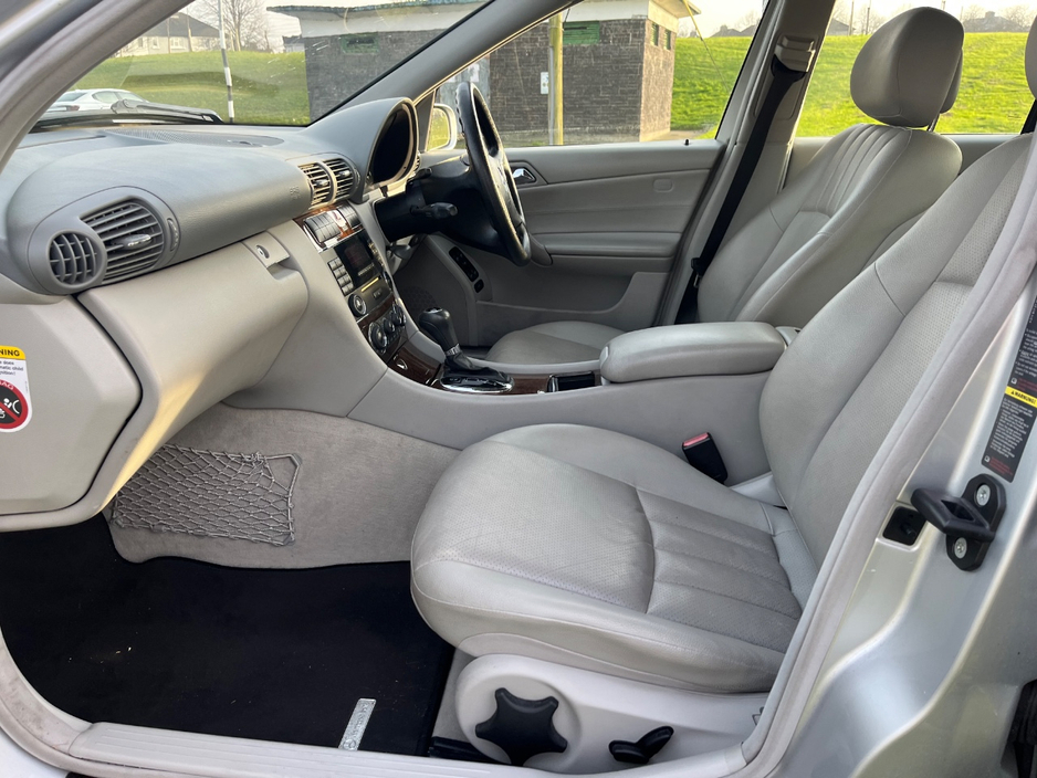 2006 Mercedes-Benz C Class 1.8L Petrol For Sale Images