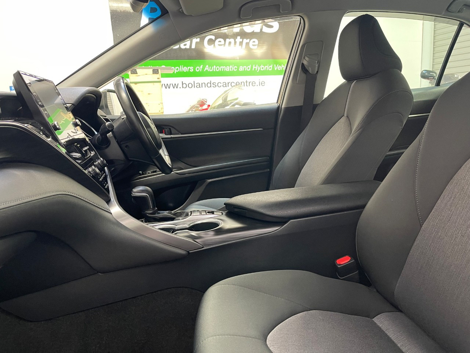 2021 Toyota Camry 2.5L Petrol Hybrid For Sale Images