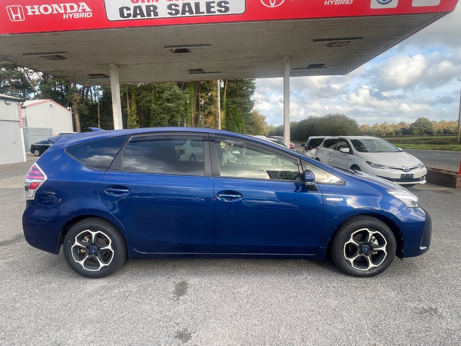 2016 Toyota Prius Alpha 1.8L Petrol Hybrid For Sale Images