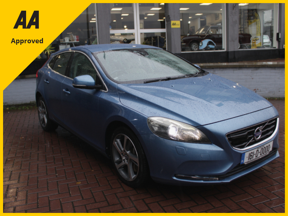Used Volvo V40 2016 in Dublin