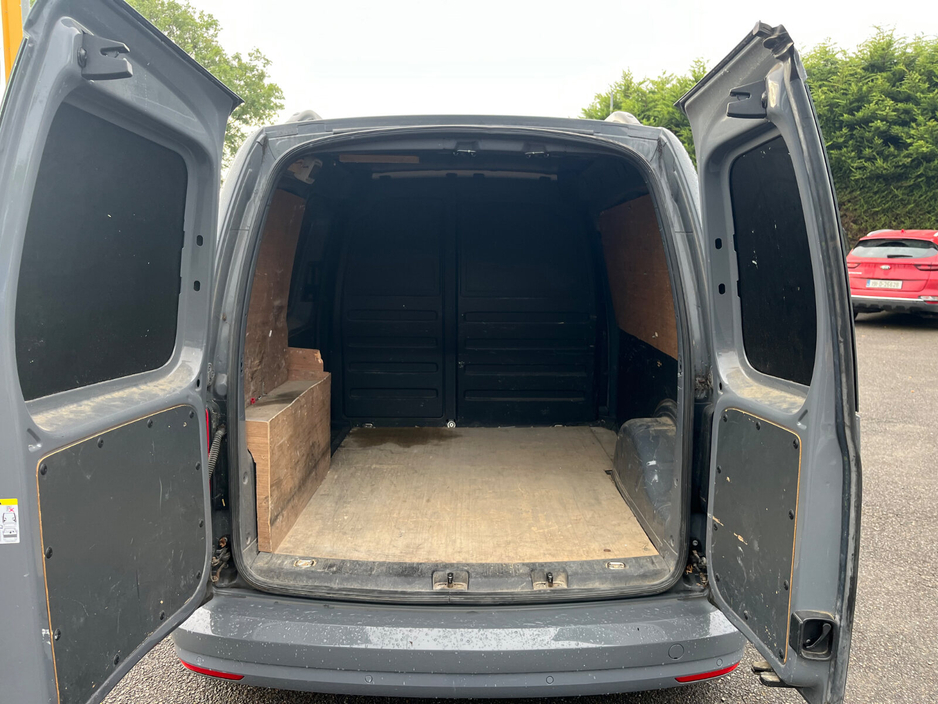 2020 Volkswagen Caddy 2L Diesel For Sale Images