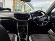 2022 Volkswagen T-Roc 2L Diesel For Sale Images