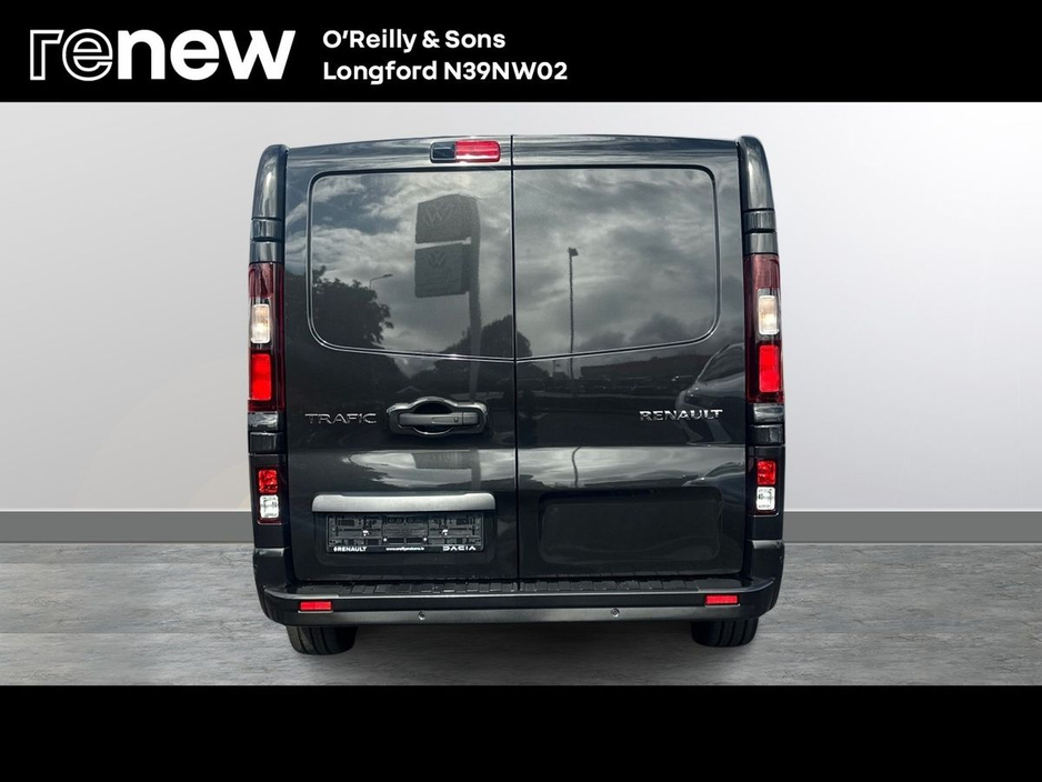 2026 Renault Trafic 2L Diesel For Sale Images