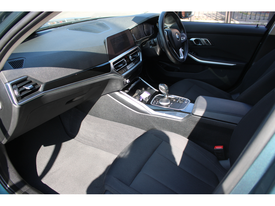 2021 BMW 3 Series 2.0L Diesel For Sale Images