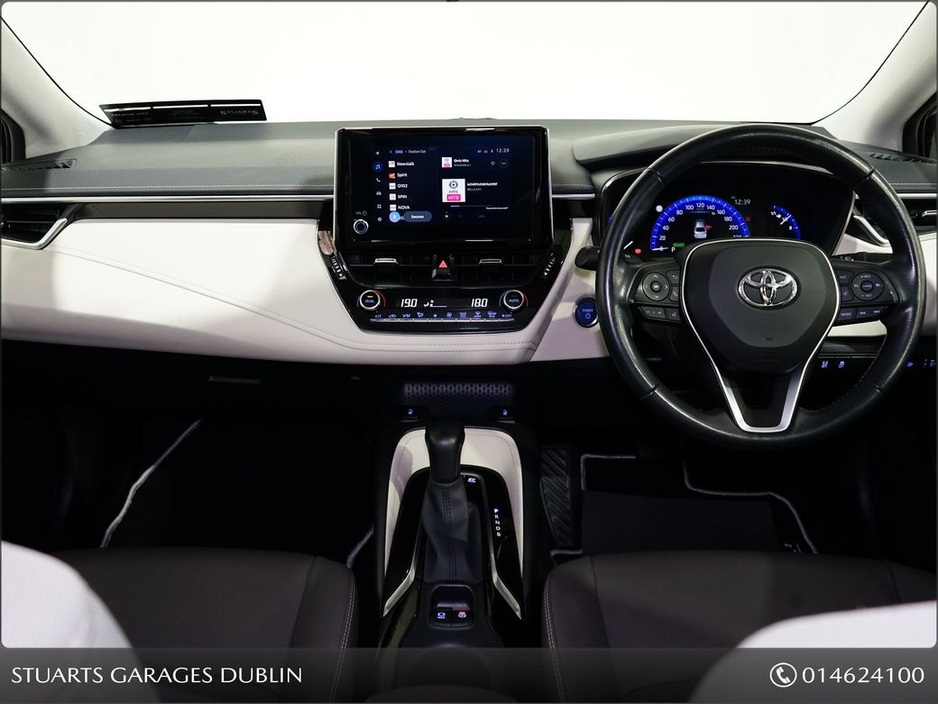 Toyota Corolla Hybrid SOL Saloon 4DR Auto*Night Sky Black Metallic with Light grey Partial leather*18" Bi-Tone Grey Alloys* — thumbnail 25