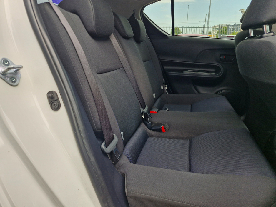 2017 Toyota Aqua 1.5L Petrol Hybrid For Sale Images