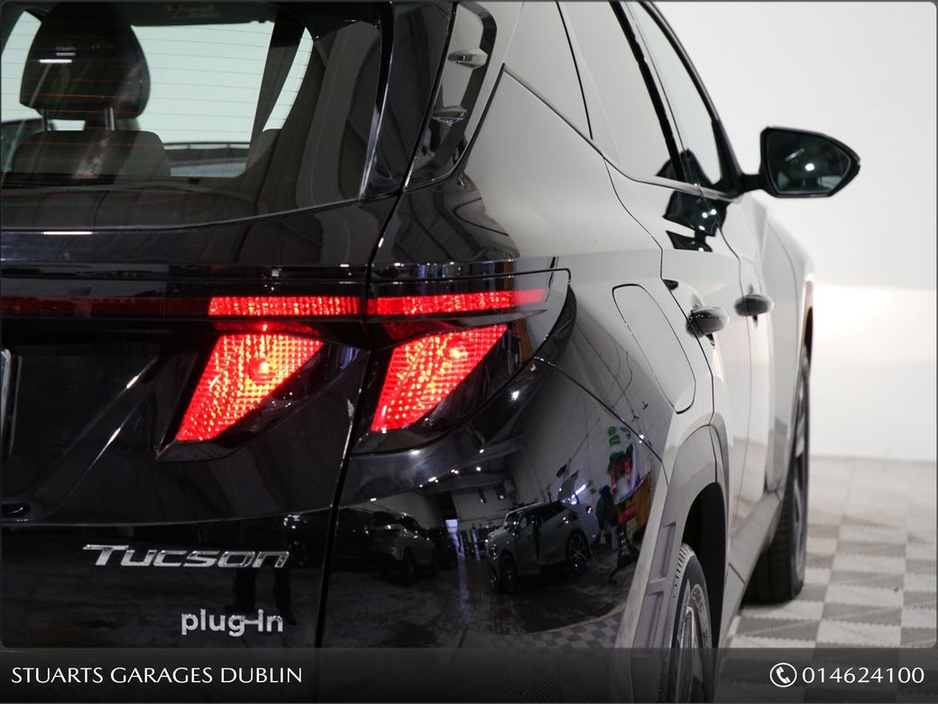 Hyundai Tucson Executive Phev 5DR Auto — thumbnail 11