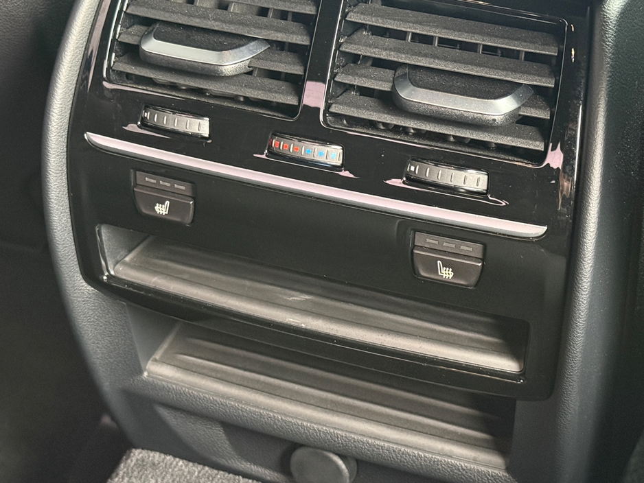 BMW 5 Series 530E M-SPORT 184BHP AUTOMATIC HYBRID *VIRTUAL COCKPIT, REAR VIEW CAMERA, 19 " DIAMOND CUT ALLOYS, PARKING SENSORS FRONT & REAR, MEMORY SEATS, LEATHER UPHOLSTERY, 3 STAGE HEATED SEATS,HEADS UP DISPLAY* — thumbnail 12