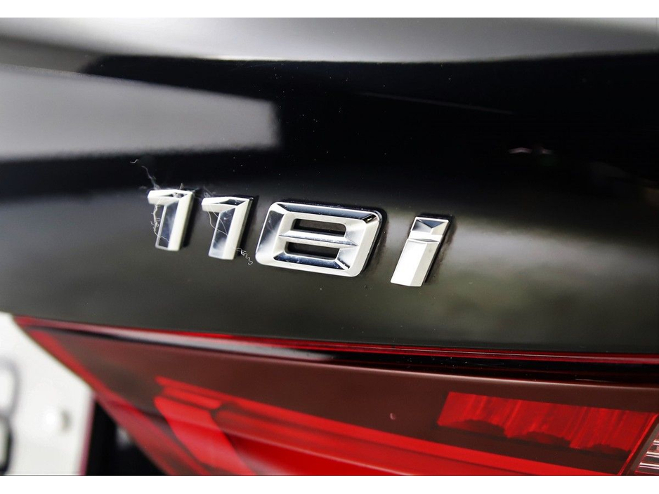 BMW 1 Series 118I SE SPORT *HALF LEATHER SPORT SEATS* — thumbnail 27