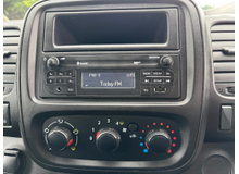 2021 Nissan NV300 2.0L Diesel For Sale Images